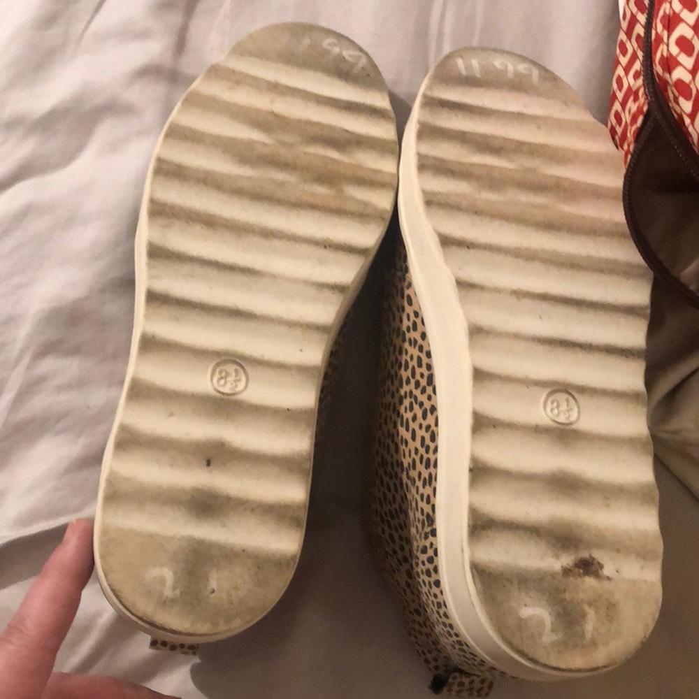 UT Platform Booties - Picture 4 of 4